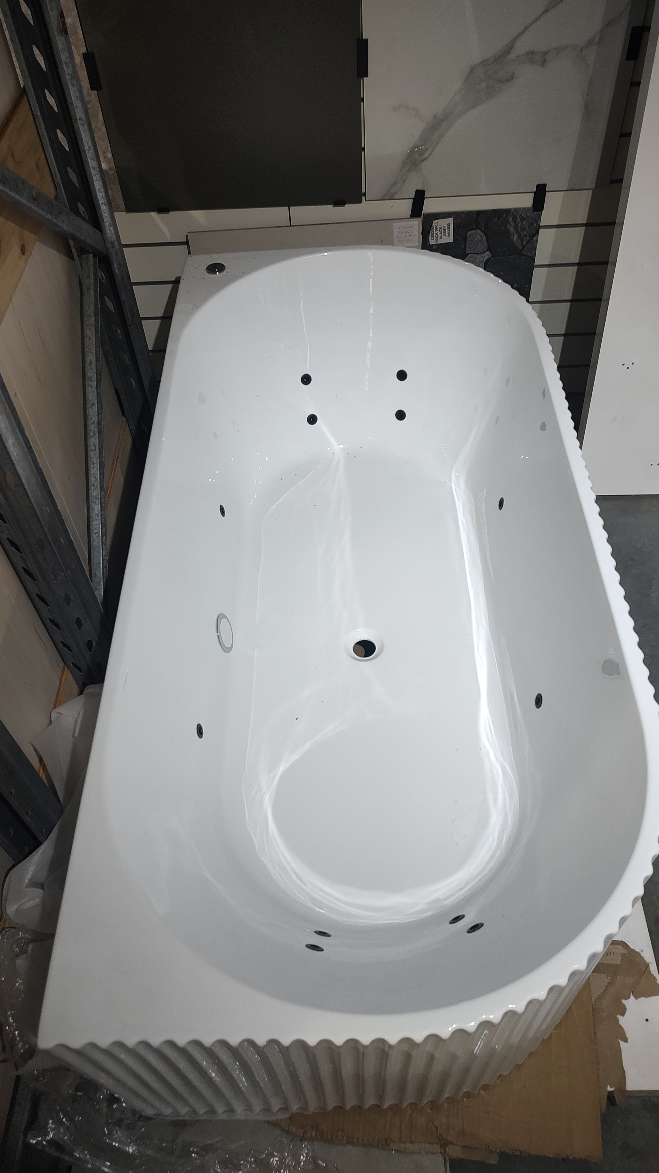 7332 (SPA) Back-to-Wall Bathtub
