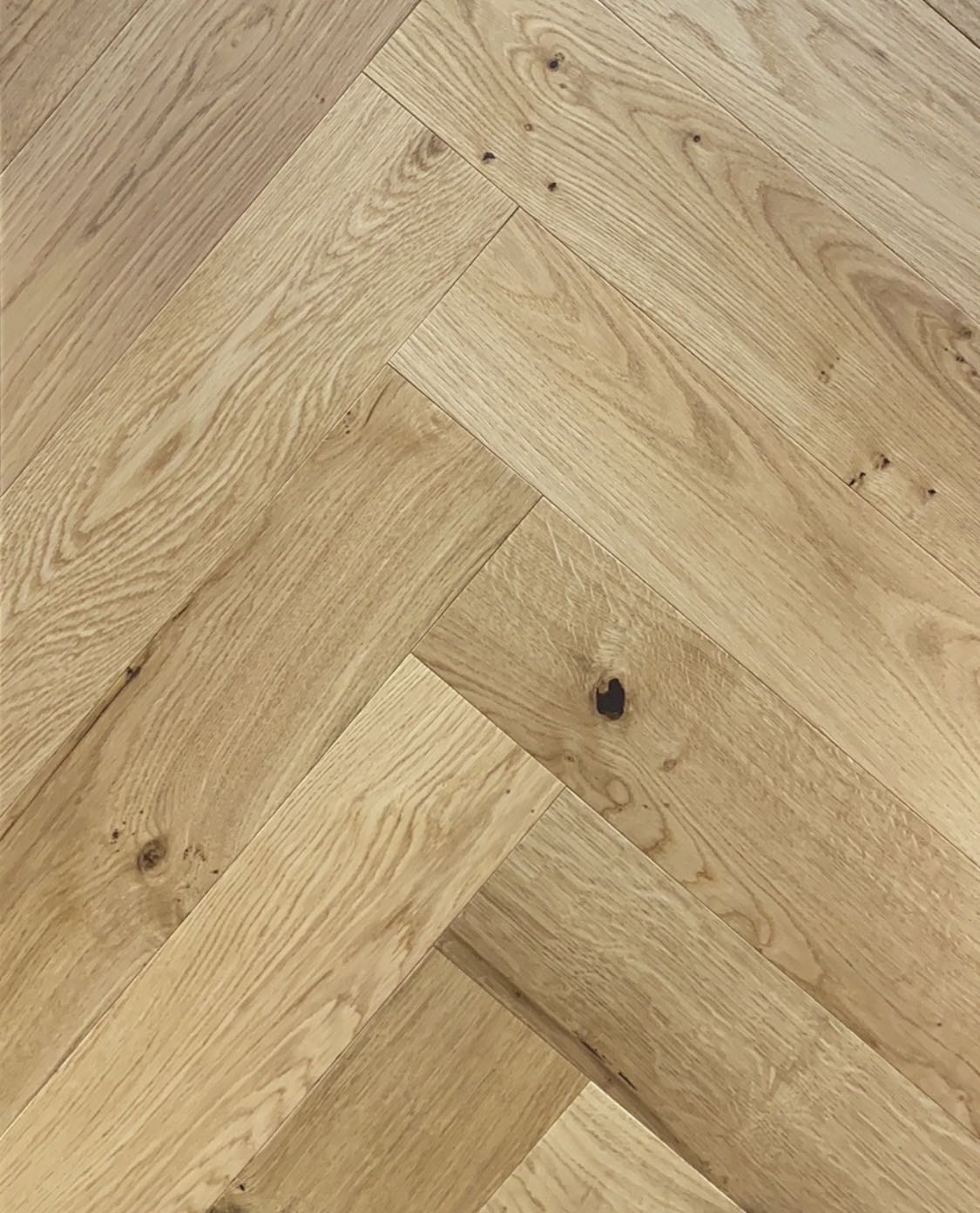 Natural Oak – European Oak Parquetry Herringbone