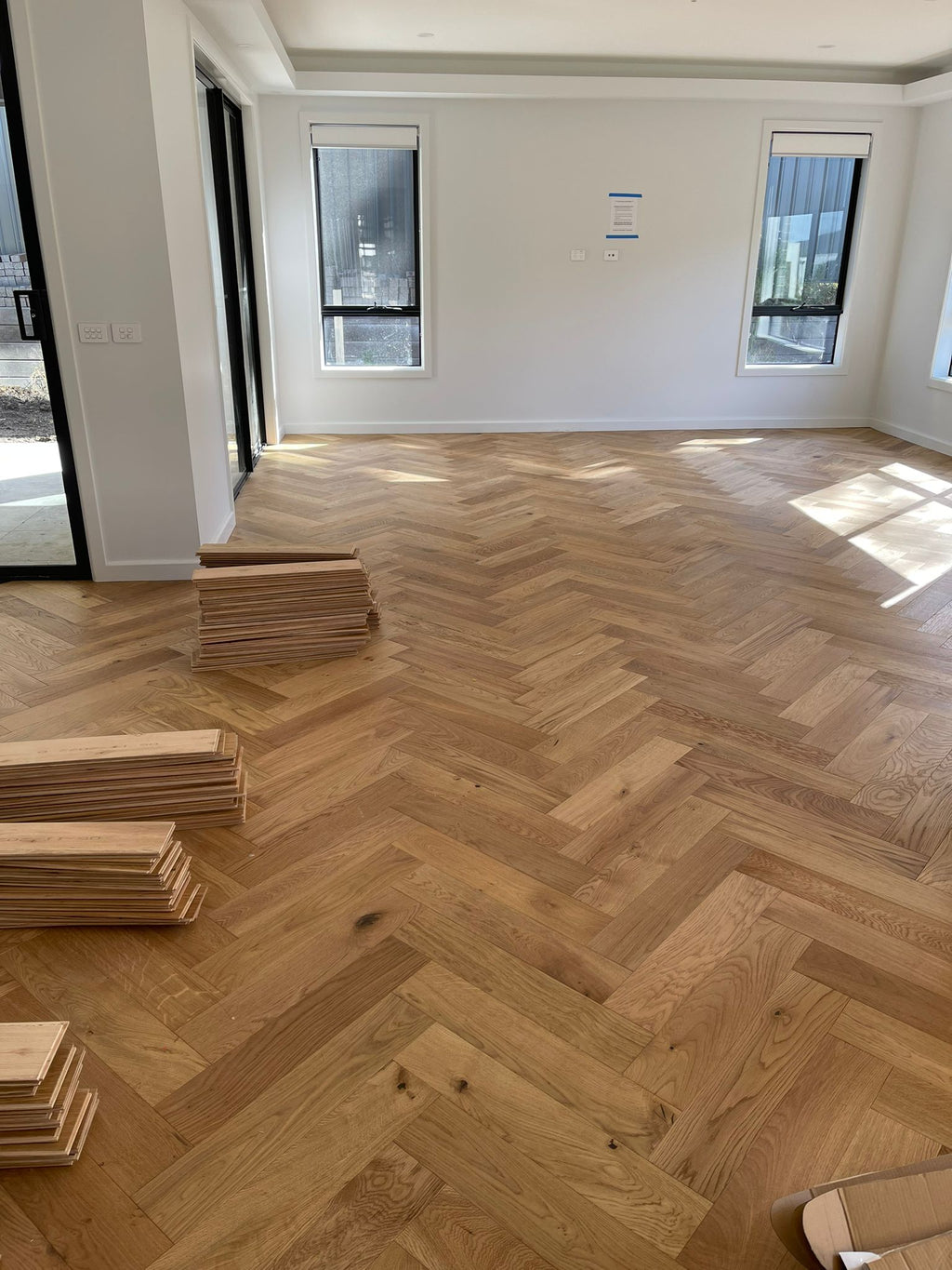 Natural Oak – European Oak Parquetry Herringbone