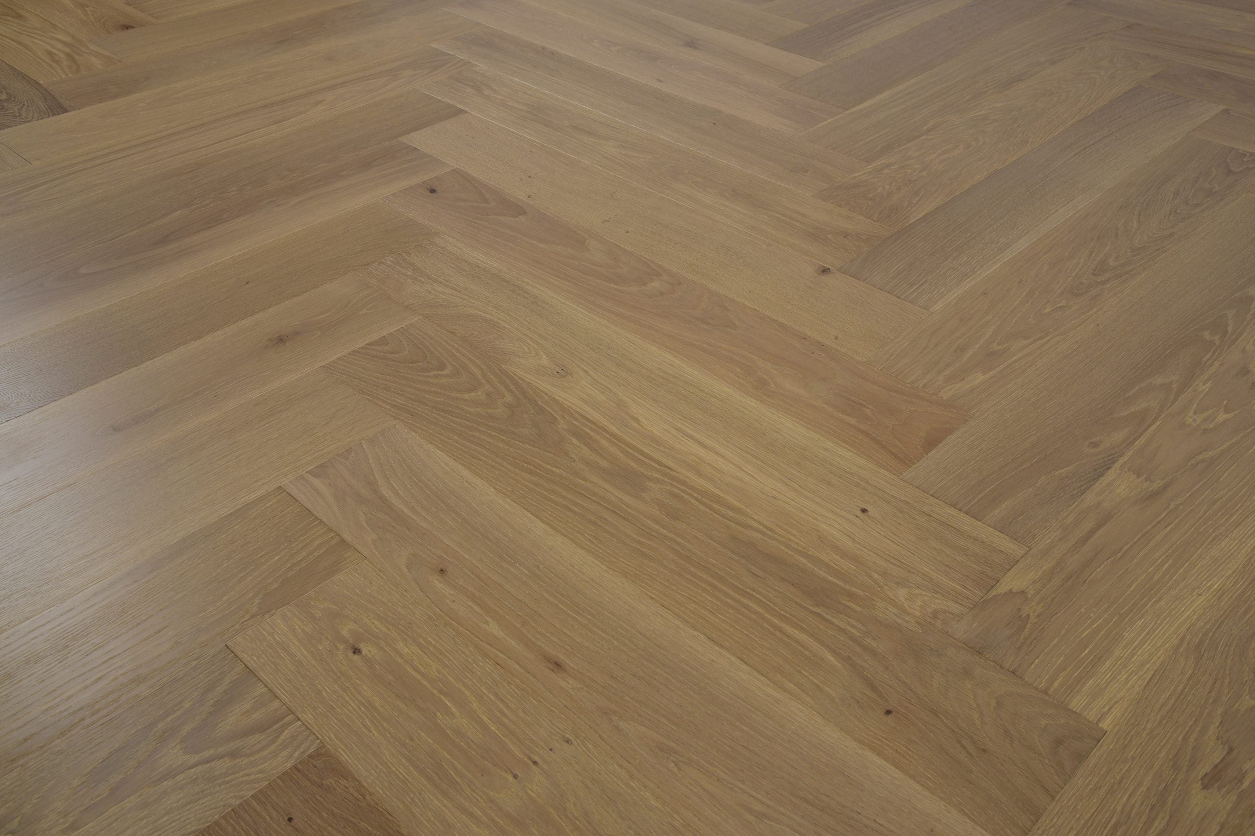 Roman Grey – European Oak Parquetry Herringbone
