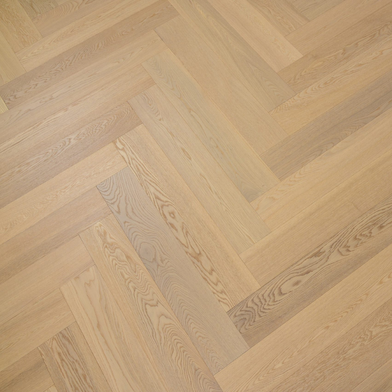 Smoked White – European Oak Parquetry Herringbone